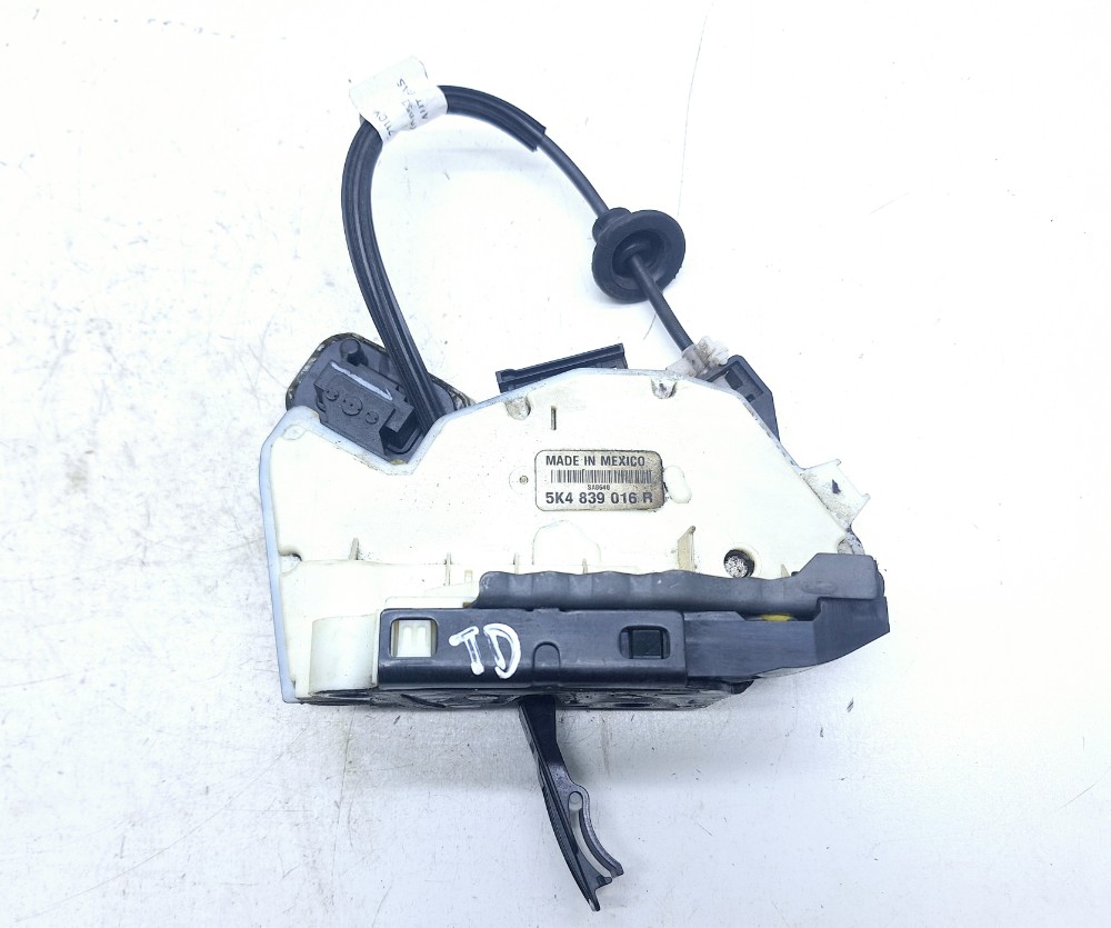 Fechadura Porta Traseira Direita Vw Jetta Tsi 2.0 2014