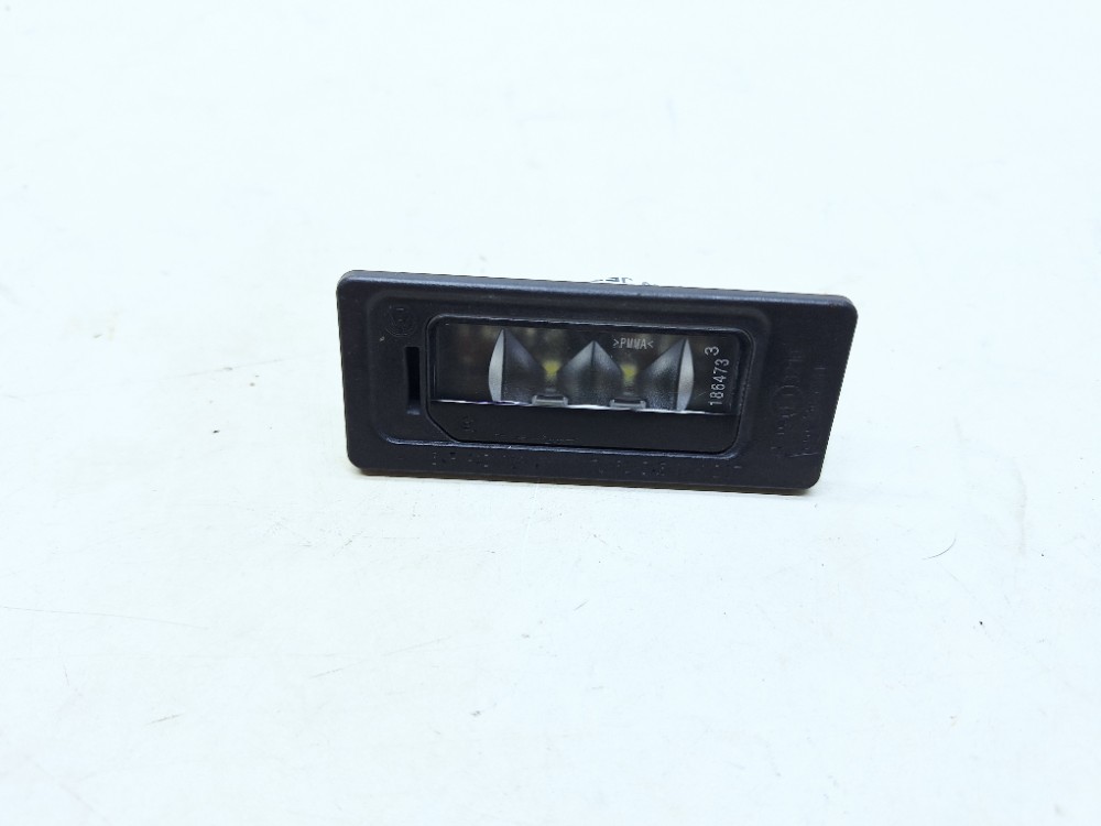 Luz Placa Traseira Vw Jetta 2.0 2016 3AF943021A