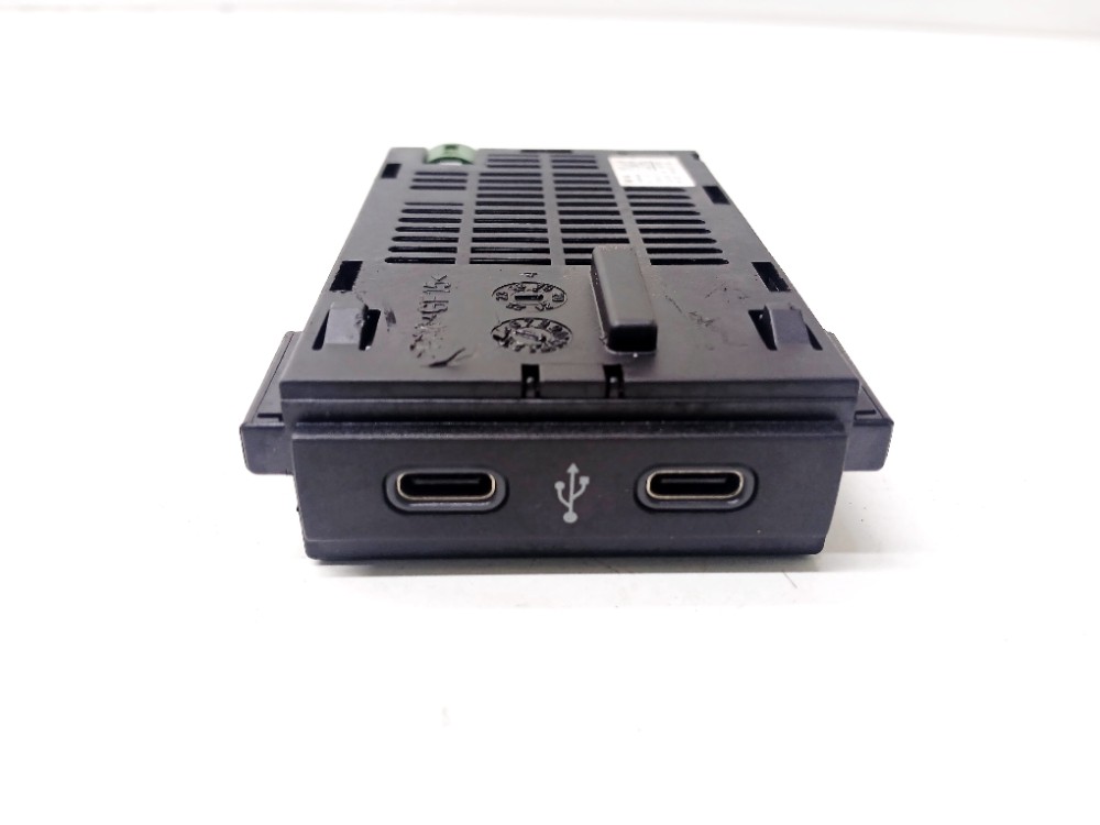Entrada Usb C Vw Jetta Gli 2.0 2021 2g6035736