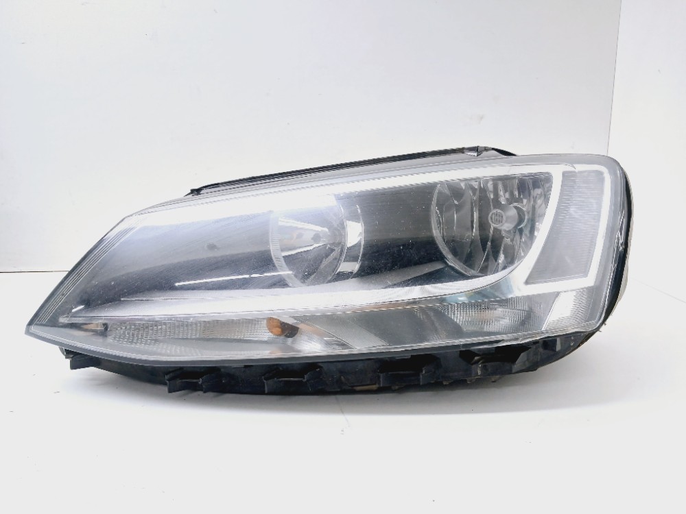 Farol Esquerdo Vw Jetta Tsi 1.4 2016 2017 P/ Recuperar  Esquerdo/motorista