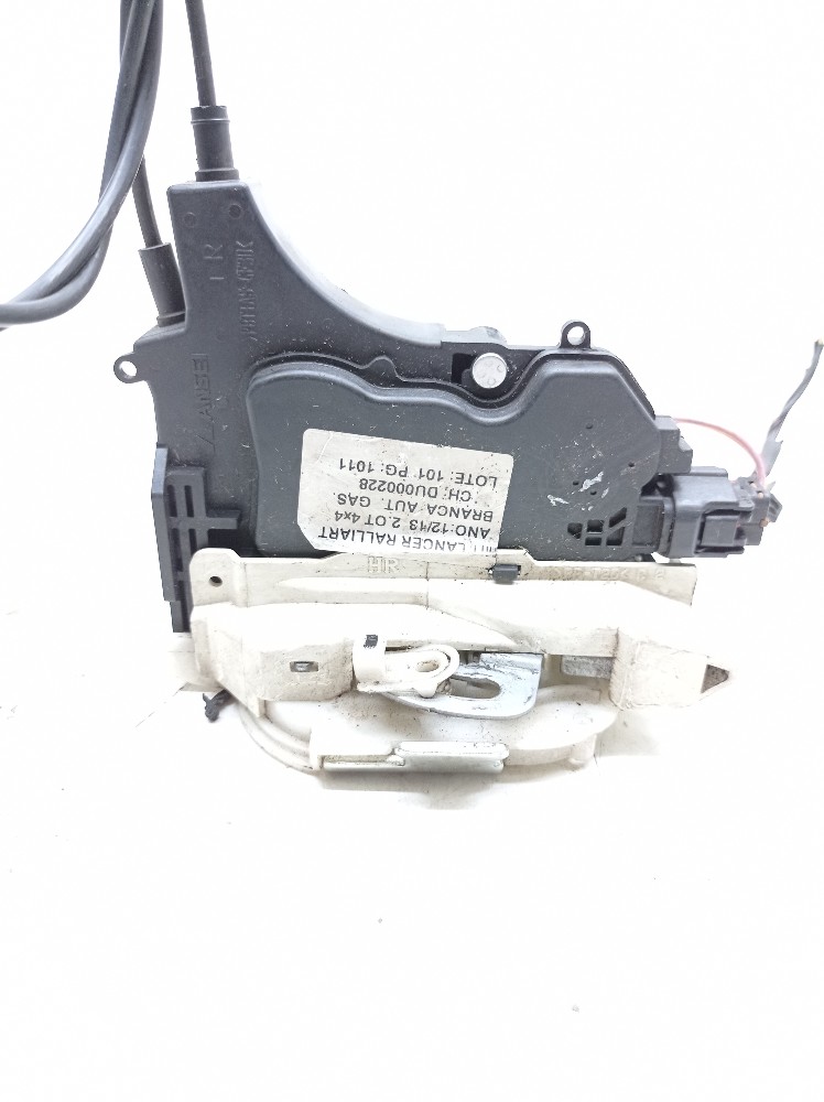 Fechadura Porta Dianteira Direita Mitsubishi Lancer 2.0 2012