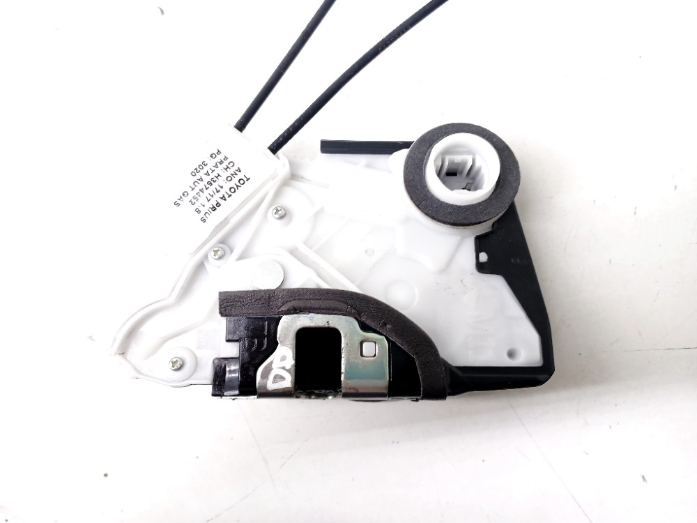 Fechadura Porta Dianteira Direita Toyota Prius 1.8 2017 2018