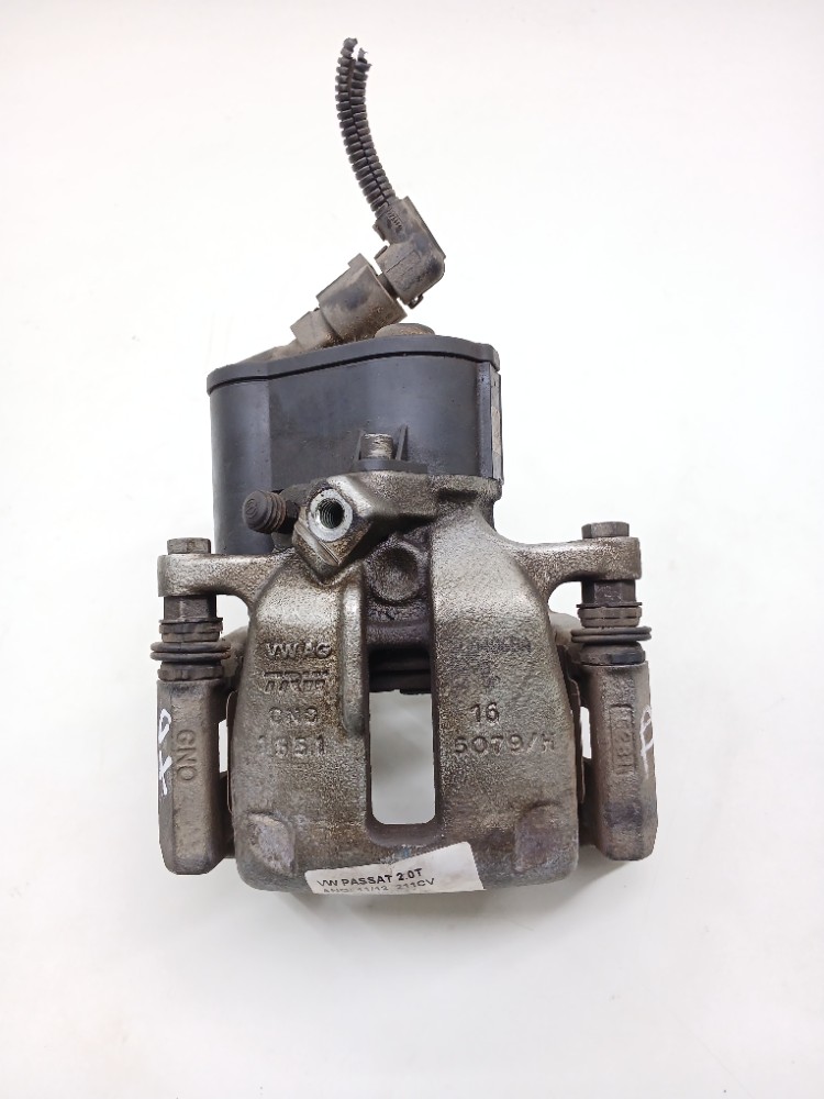 Cavalete Elétrico Traseiro Direito Vw Passat Tsi 2.0 2012