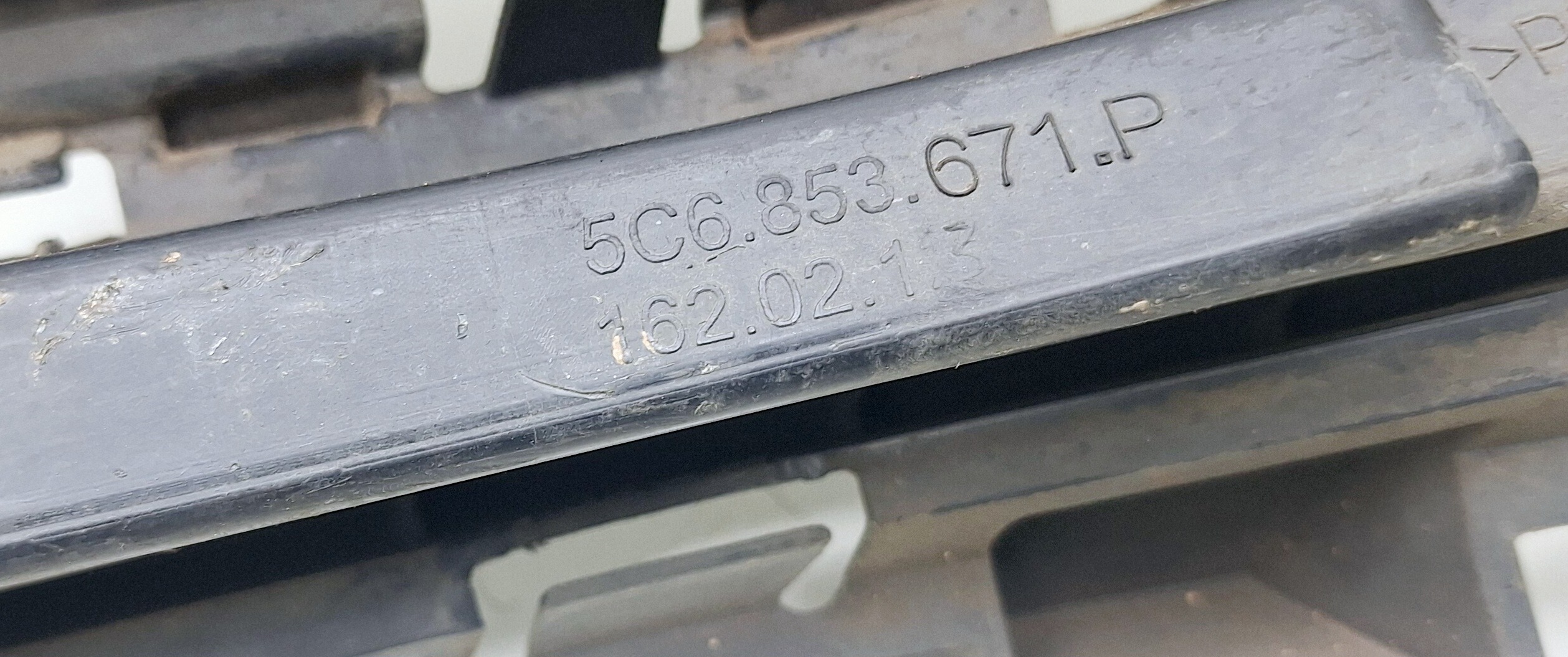 Grade Dianteira Parachoque Vw Polo Gts 1.4 2022 5c6853671p