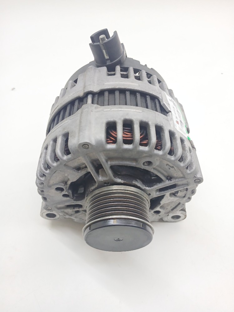 Alternador Land Rover Freelander 2 2.2 Diesel 2012 012171502