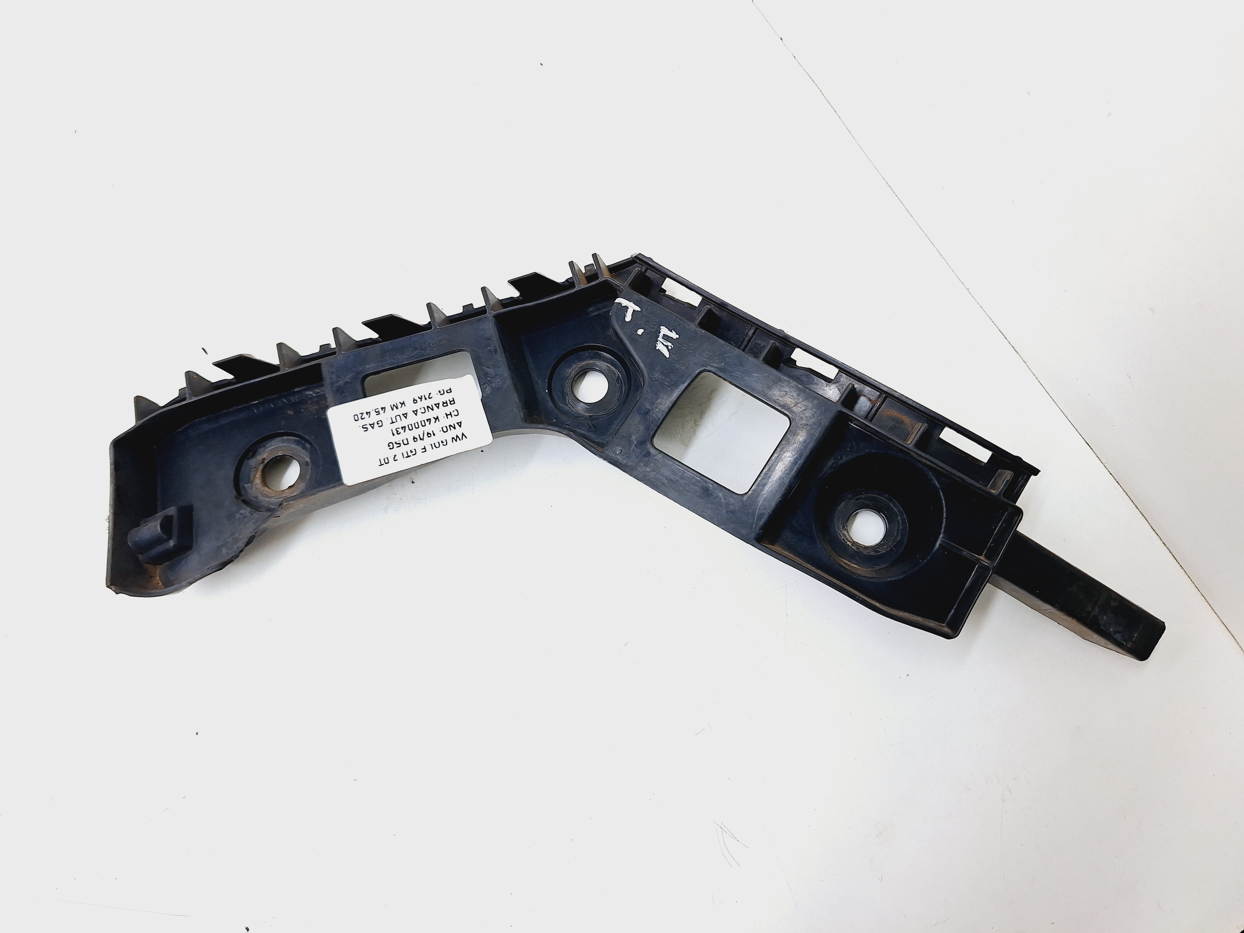 Guia Esquerda Parachoque Traseiro Vw Golf 2.0 2019 5gb807393