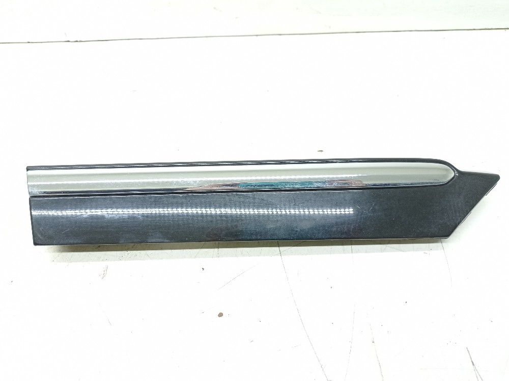 Acabamento Direito Porta Traseira Vw Fusca Tsi 2.0 2014 2015