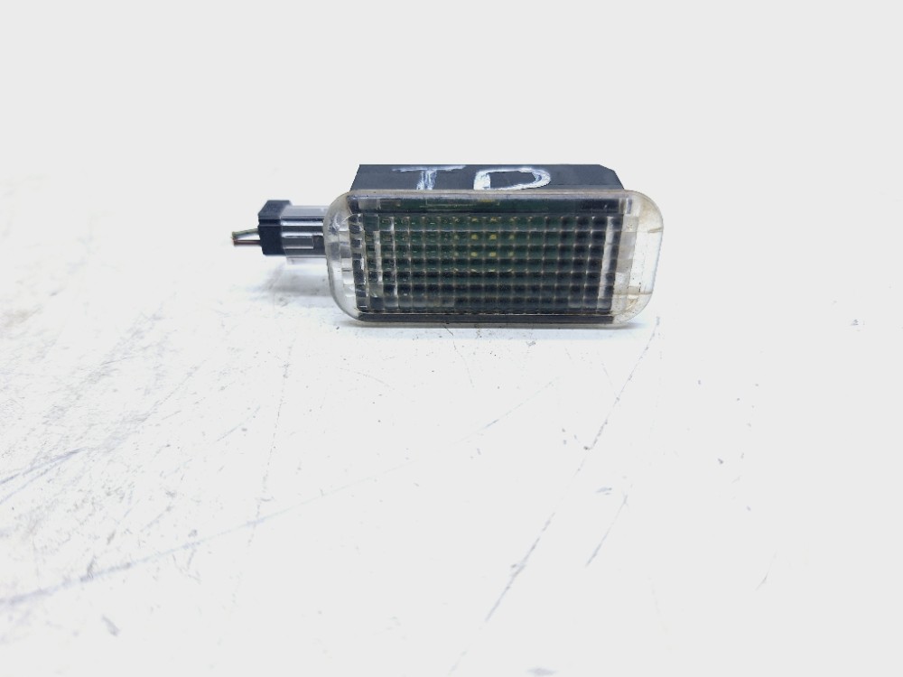 Luz Cortesia Traseira Direita Audi A3 Sedan 1.8 2015