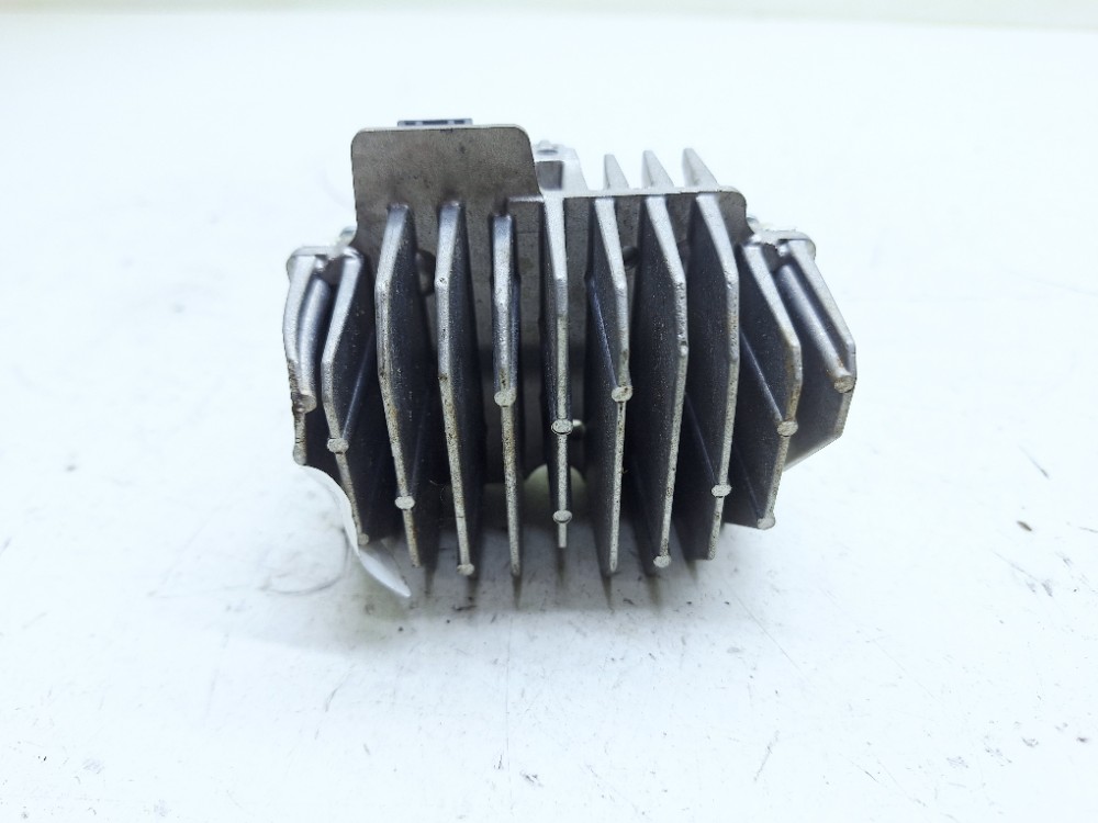Cubo Farol Volkswagen Jetta Gli 2.0 2019 90120595