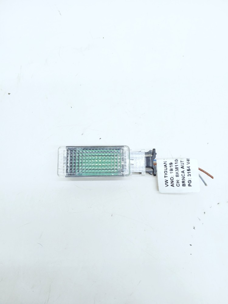 Luz Cortesia Porta Luvas Vw Tiguan Tsi 2.0 2019 5g0947409
