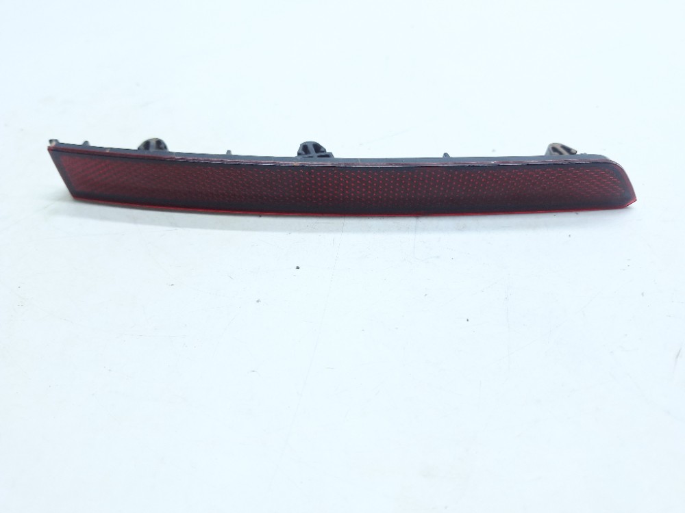 Refletor Olho Gato Traseiro Esquerdo Vw Tiguan Tsi 2.0 2021