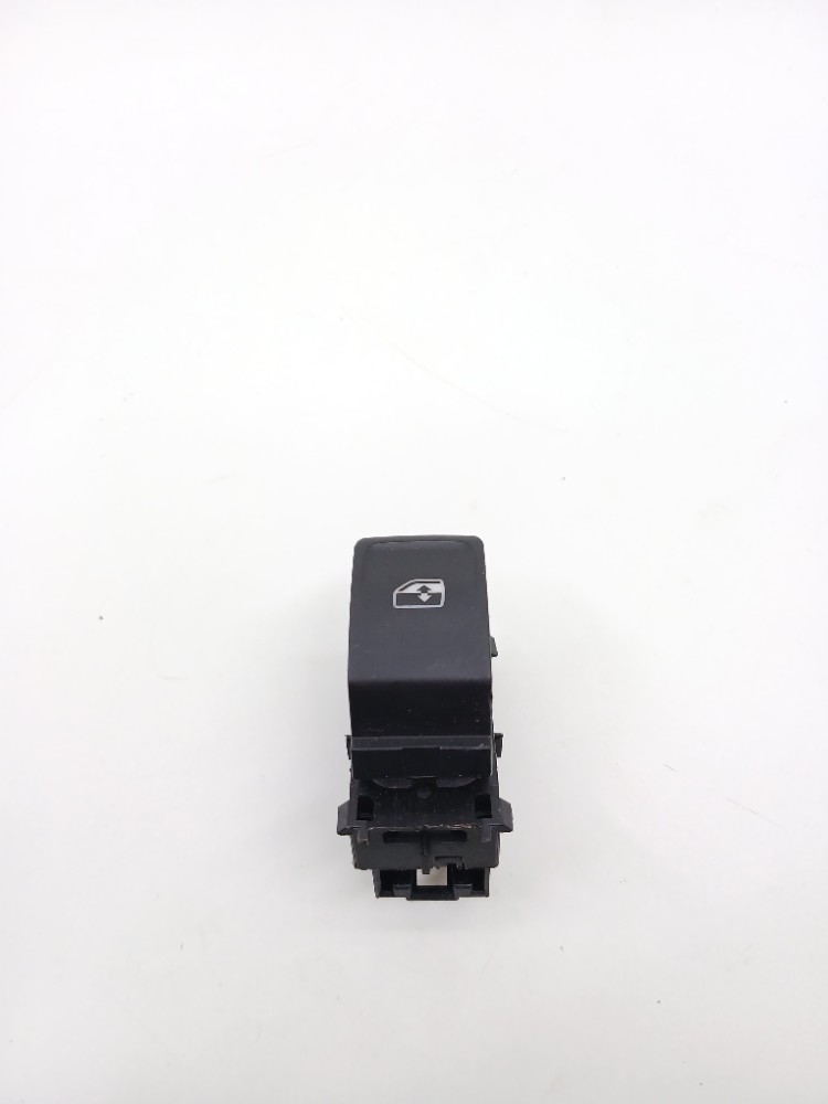 Comando Vidro Traseiro Direito Vw Passat Tsi 2.0 2016 2017