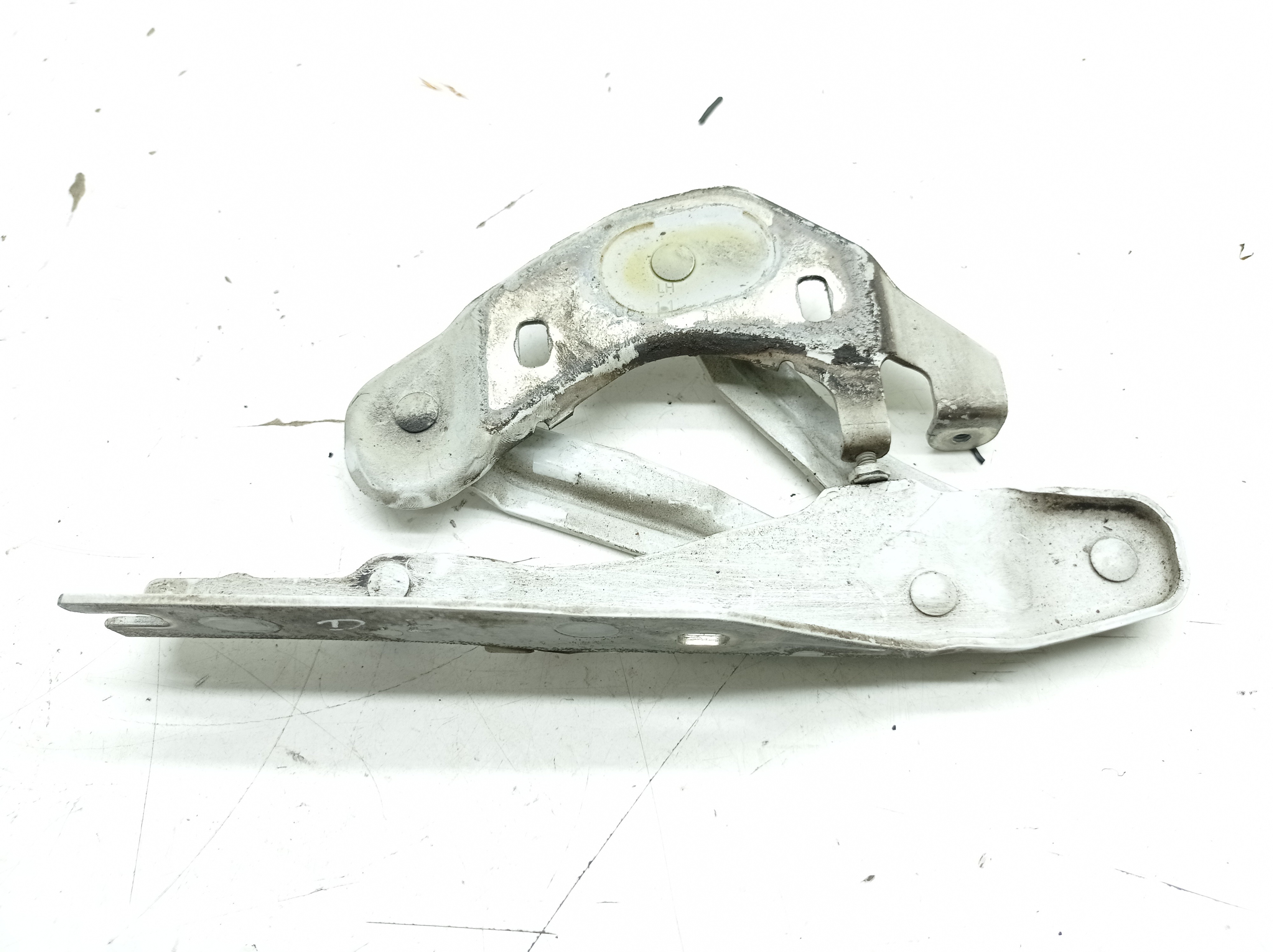Dobradiça Esquerda Capô Audi A1 Tfsi 1.4 2011 2012