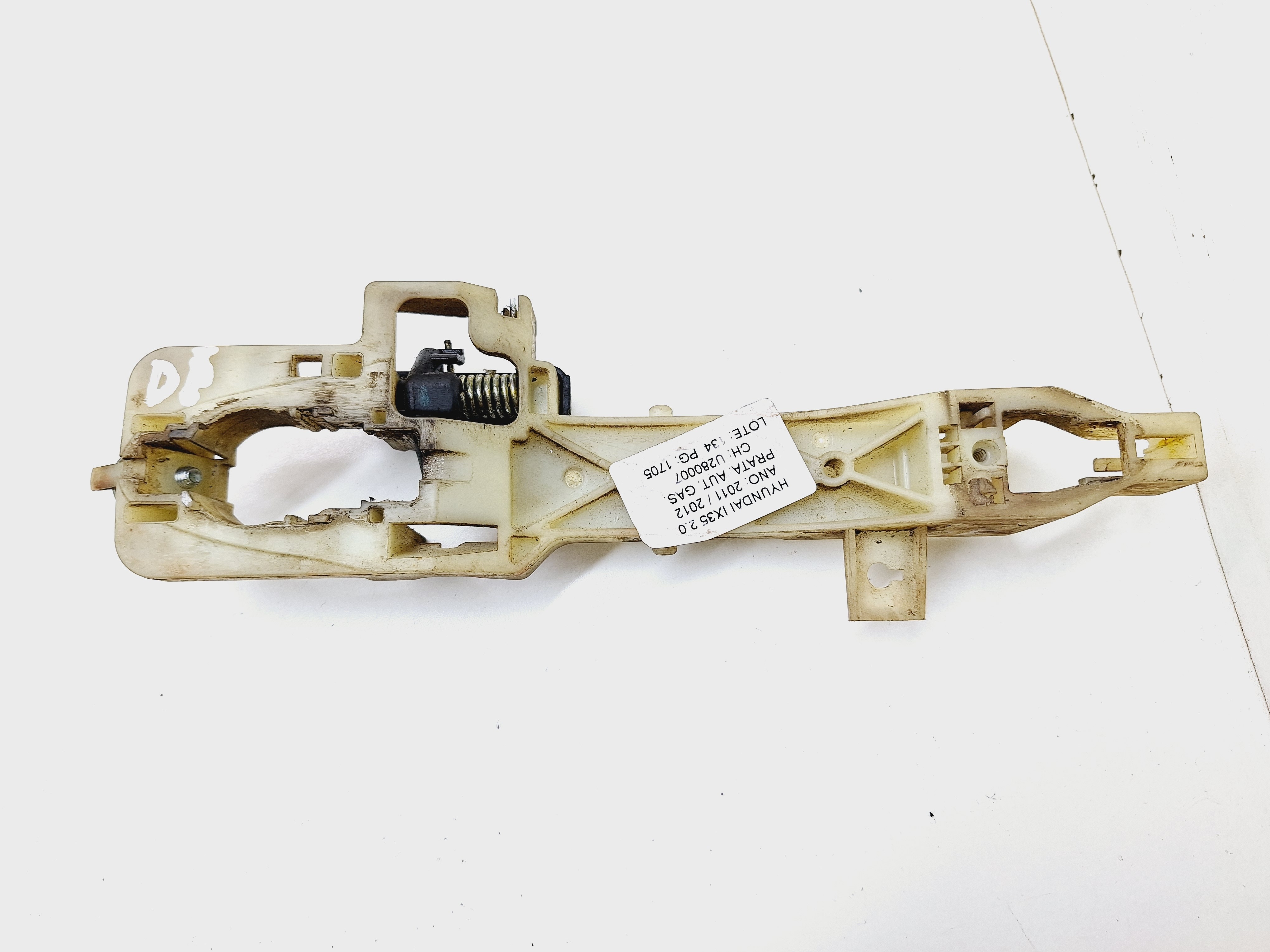 Suporte Maçaneta Dianteiro Esquerdo Hyundai Ix35 2.0 2012