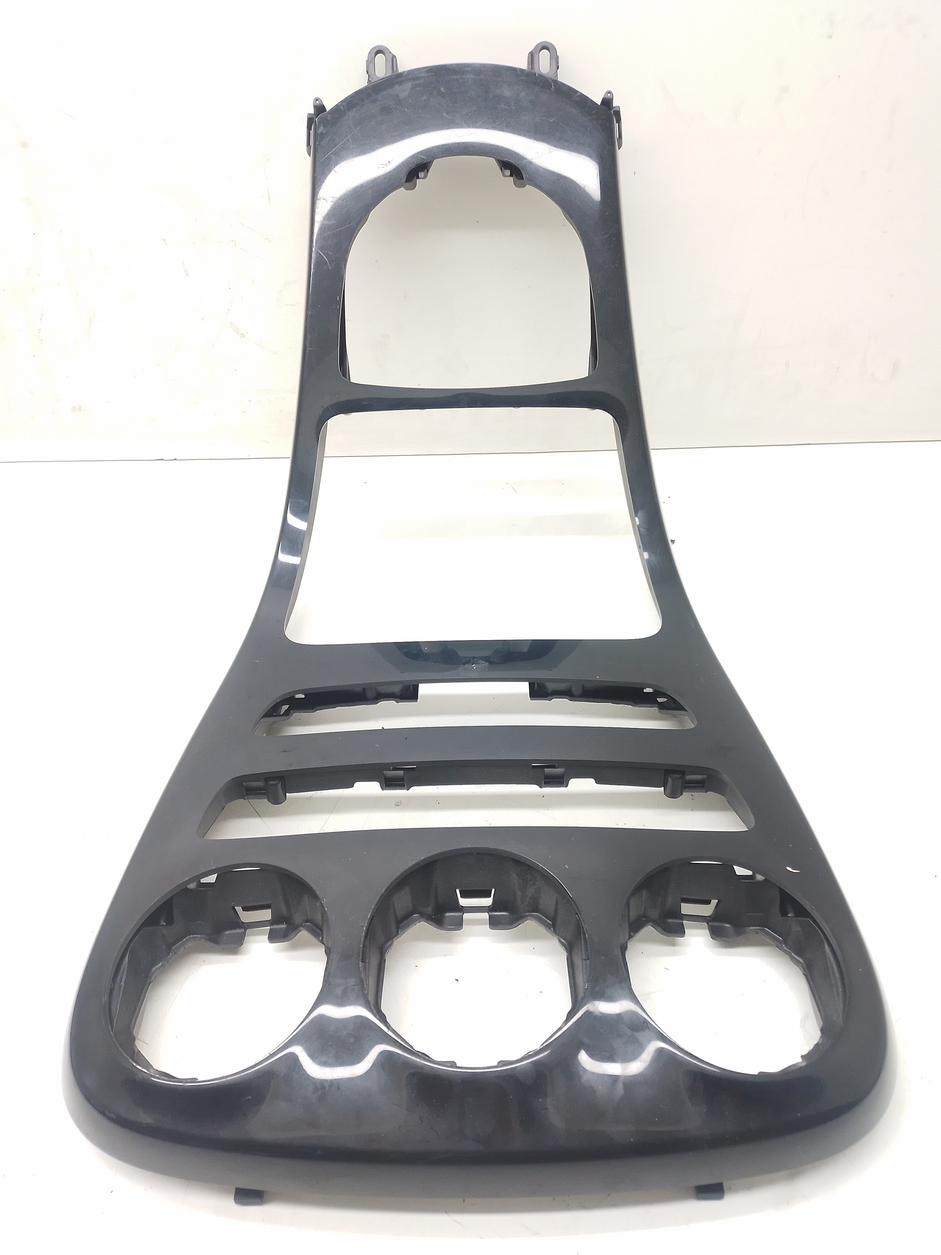 Acabamento Console Central Mercedes C180 1.8 2013 / 2014