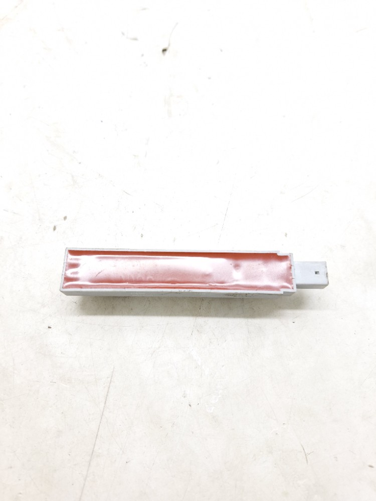 Sensor keyless Vw Tcross Tsi 1.4 2024 2025 5k0962132b