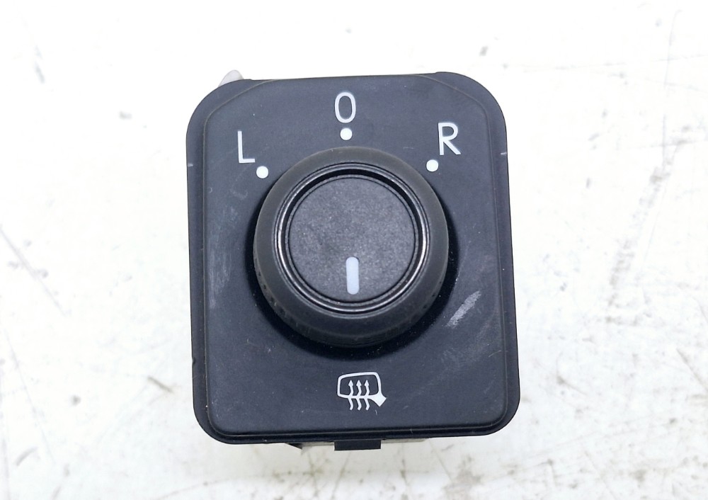 Botão Ajuste Retrovisor Vw Jetta Gli 2.0 2019 3g0959565