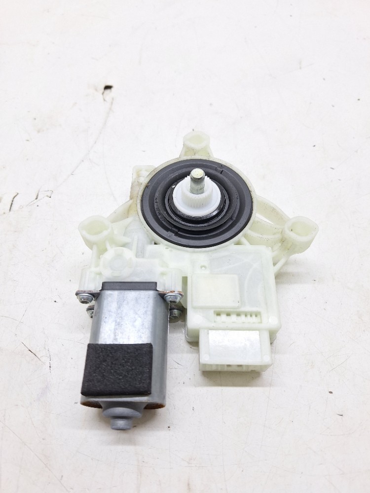 Motor Maquina Vidro Dianteiro Direito Bmw M3 2026 5a5c892