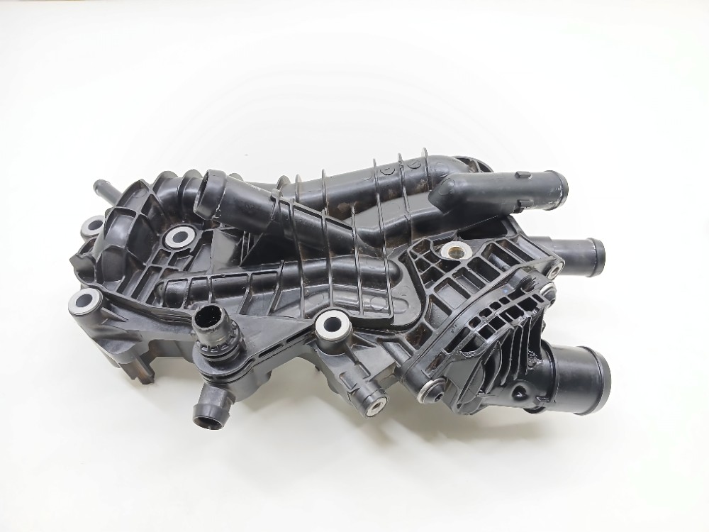 Carcaça Válvula Termostática Volvo Xc40 1.5 2022 31439559
