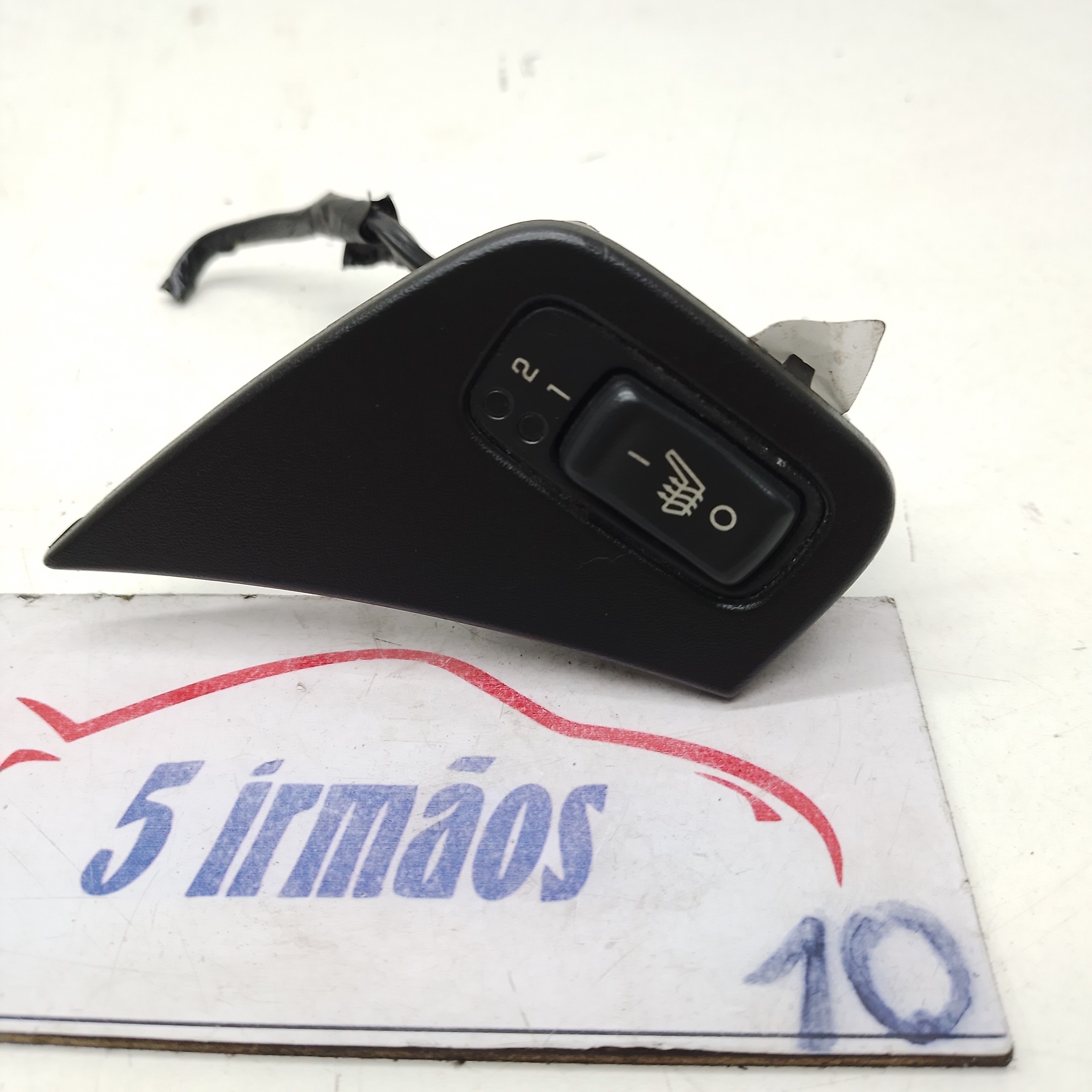 Botão Aquecedor Banco Dianteiro Direito Gm Malibu 2.4 2010