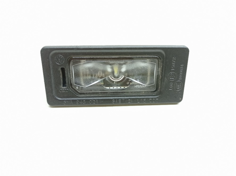 Lanterna Luz Placa Traseira Vw Jetta Gli 2.0 2019 5na943021