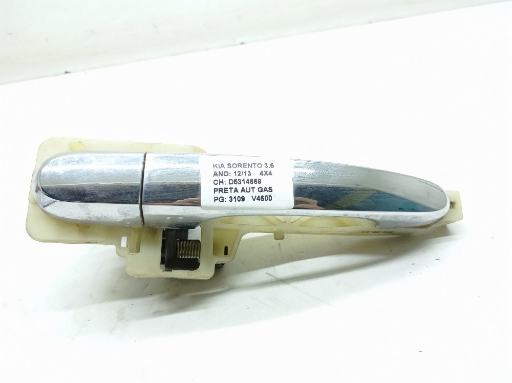 Maçaneta Externa Traseira Direita Kia Sorento 3.5 2012 2013 Prateado Traseira