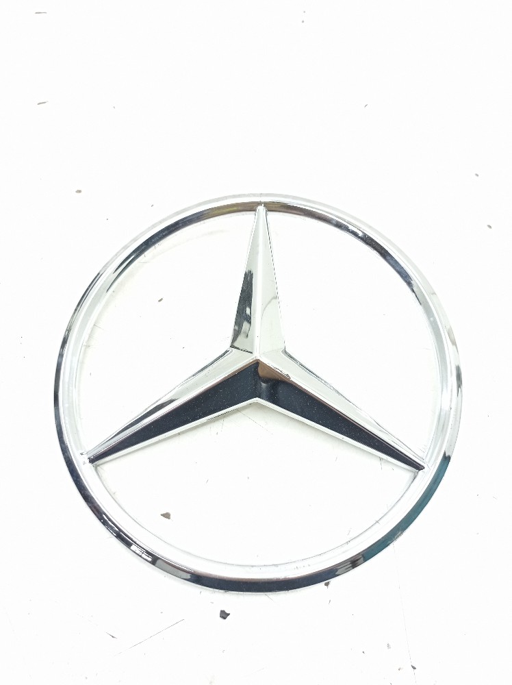 Emblema Grade Parachoque Dianteiro Mercedes Cla200 2015