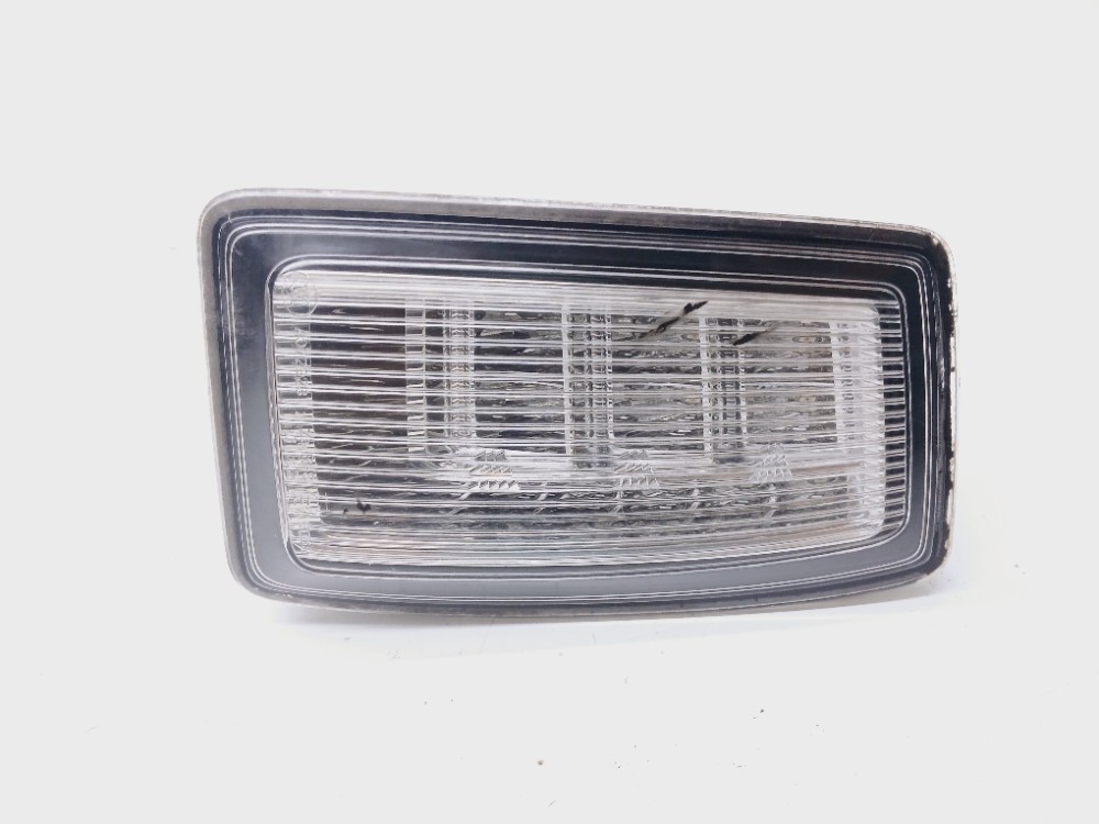 Luz Cortesia Direita Porta Malas Audi A1 1.4 Tfsi 2011 2012