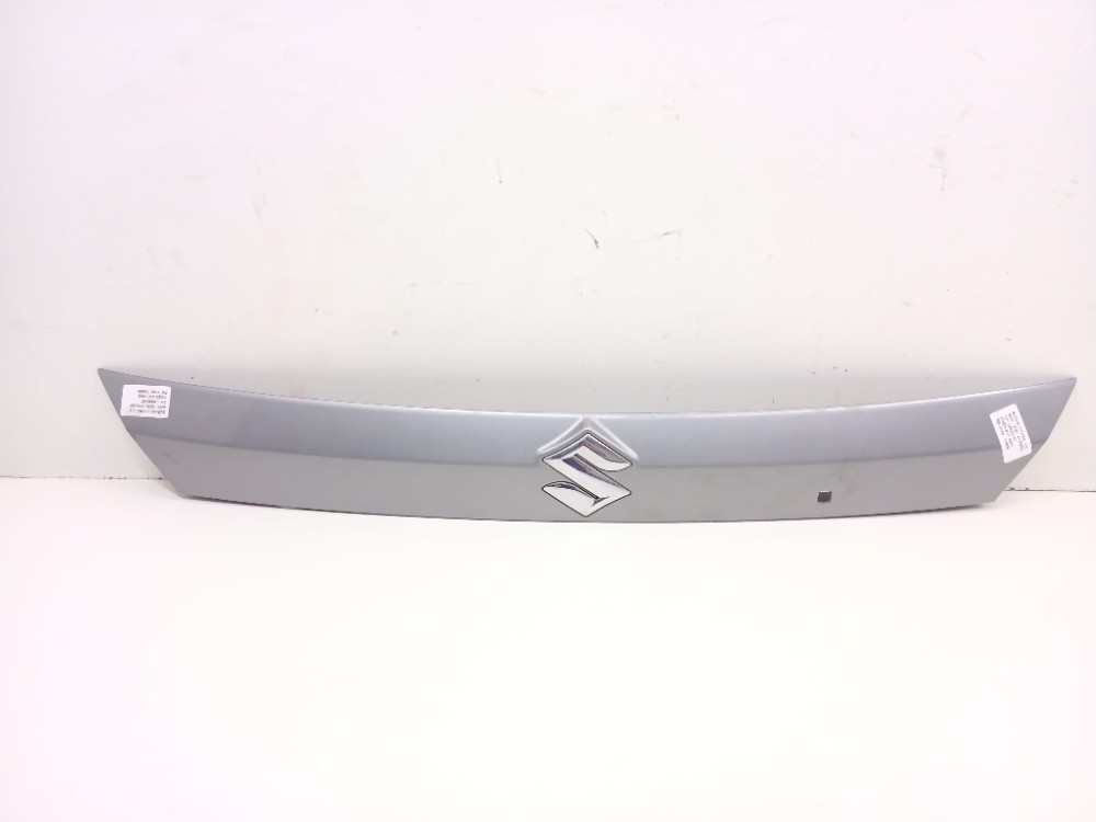 Acabamento Tampa Traseira Suzuki Vitara 1.6 2019 2020