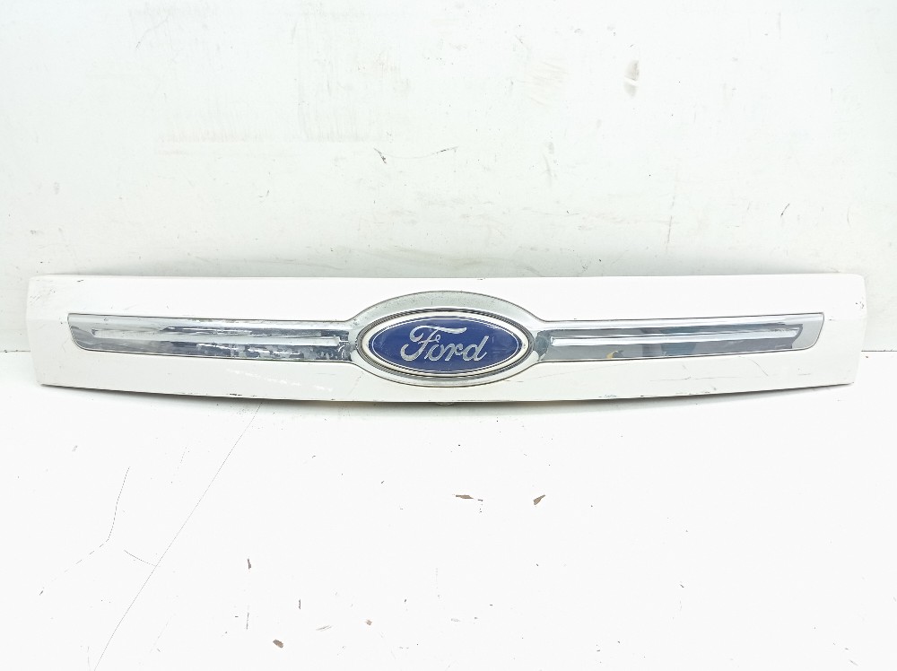 Acabamento Tampa Traseira Ford Edge 3.5 2011 2012 Bt4z13508