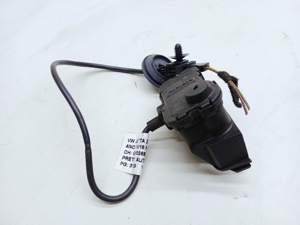 Motor Trava Portinhola Vw Jetta 2.0 2016 5c6810773h