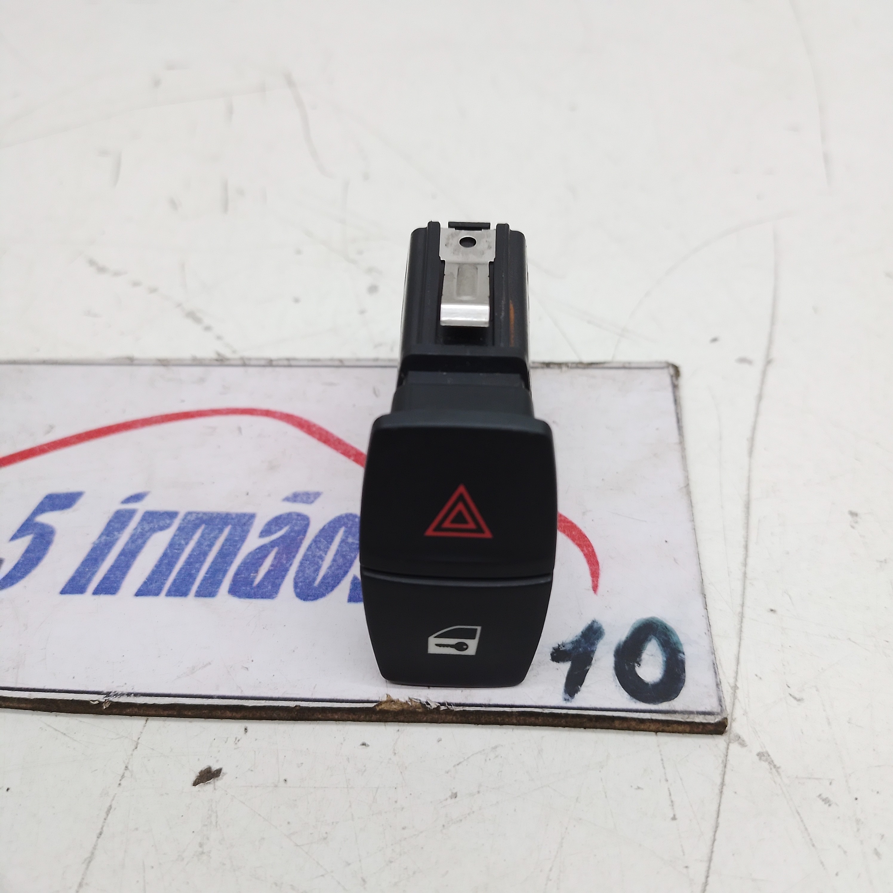 Botão Pisca Alerta Bmw 320 2.0 2015 / 2016 N9231786 Preto