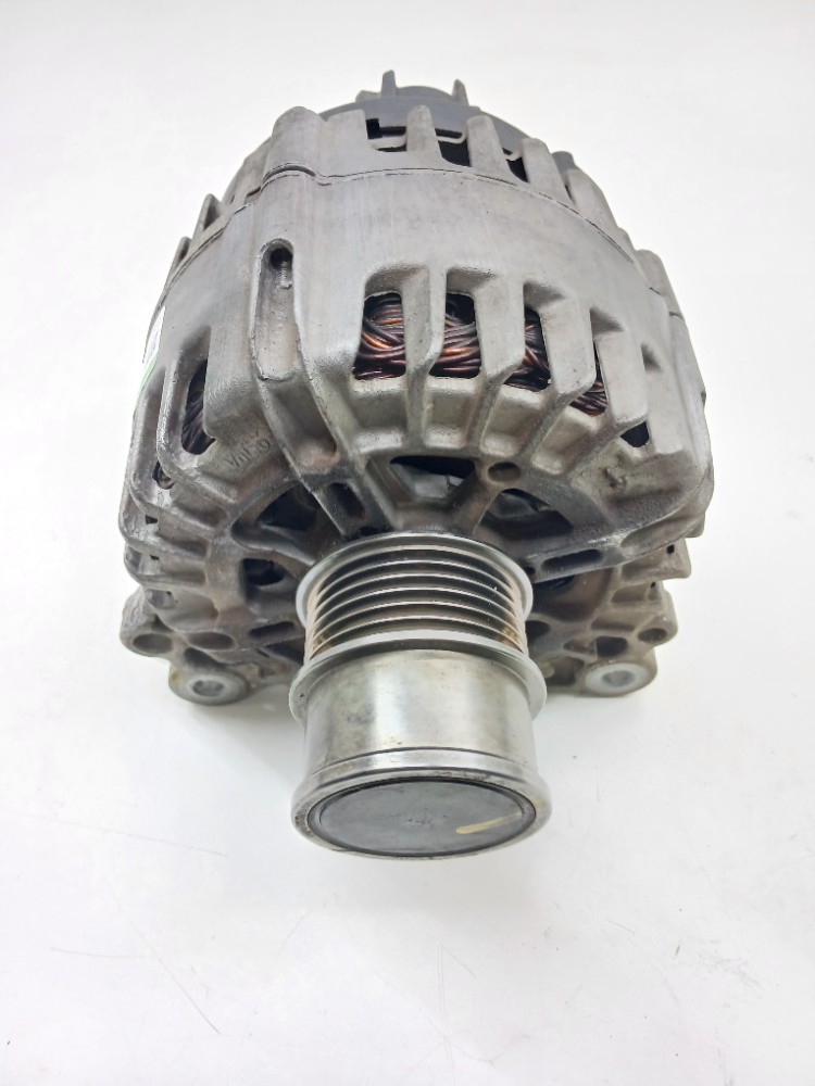 Alternador Audi A3 Hatch 1.4 2018 2019 04c903021a
