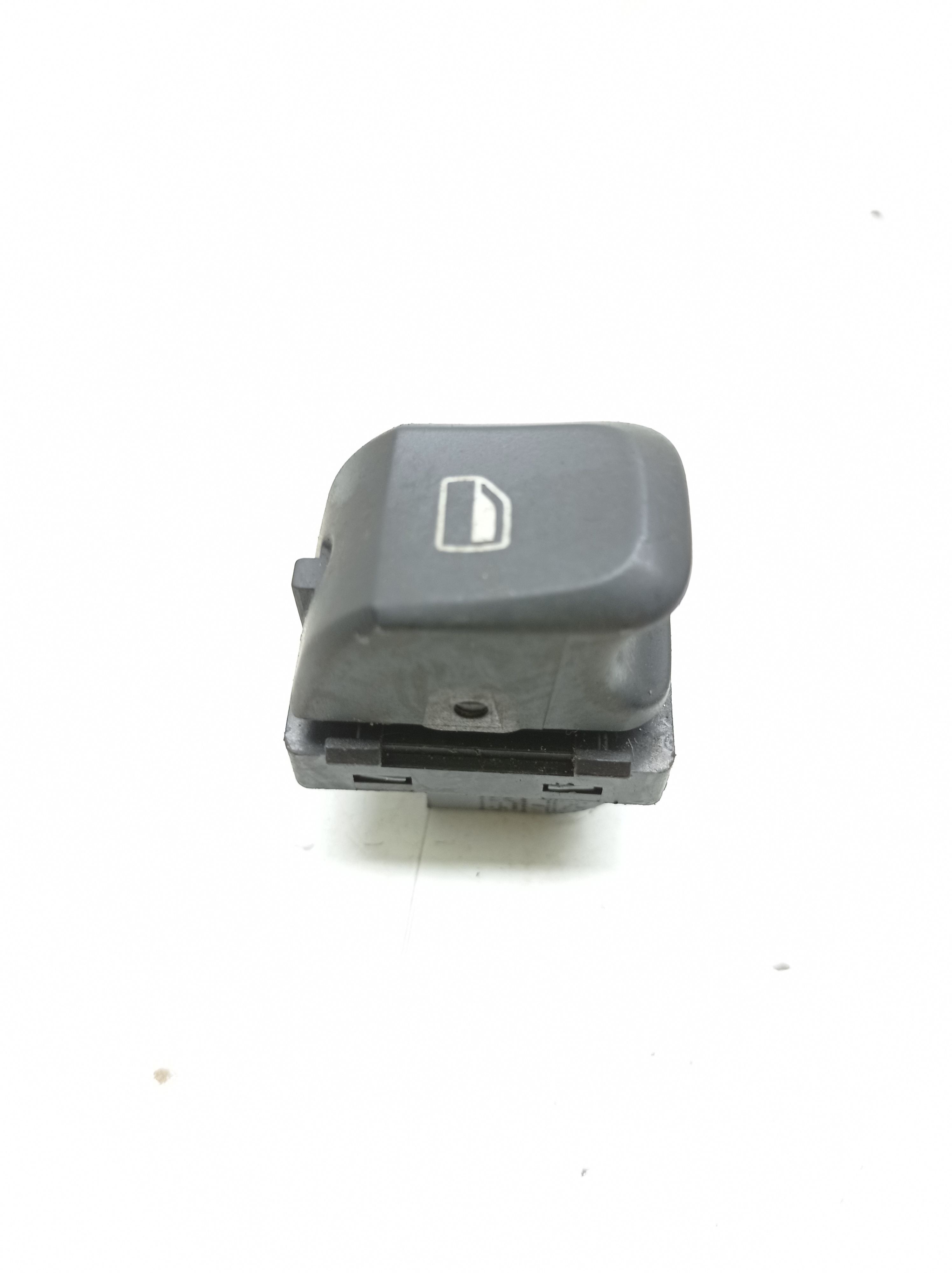 Botão Comando Vidro Dianteiro Direito Audi A1 Tfsi 1.4 2011