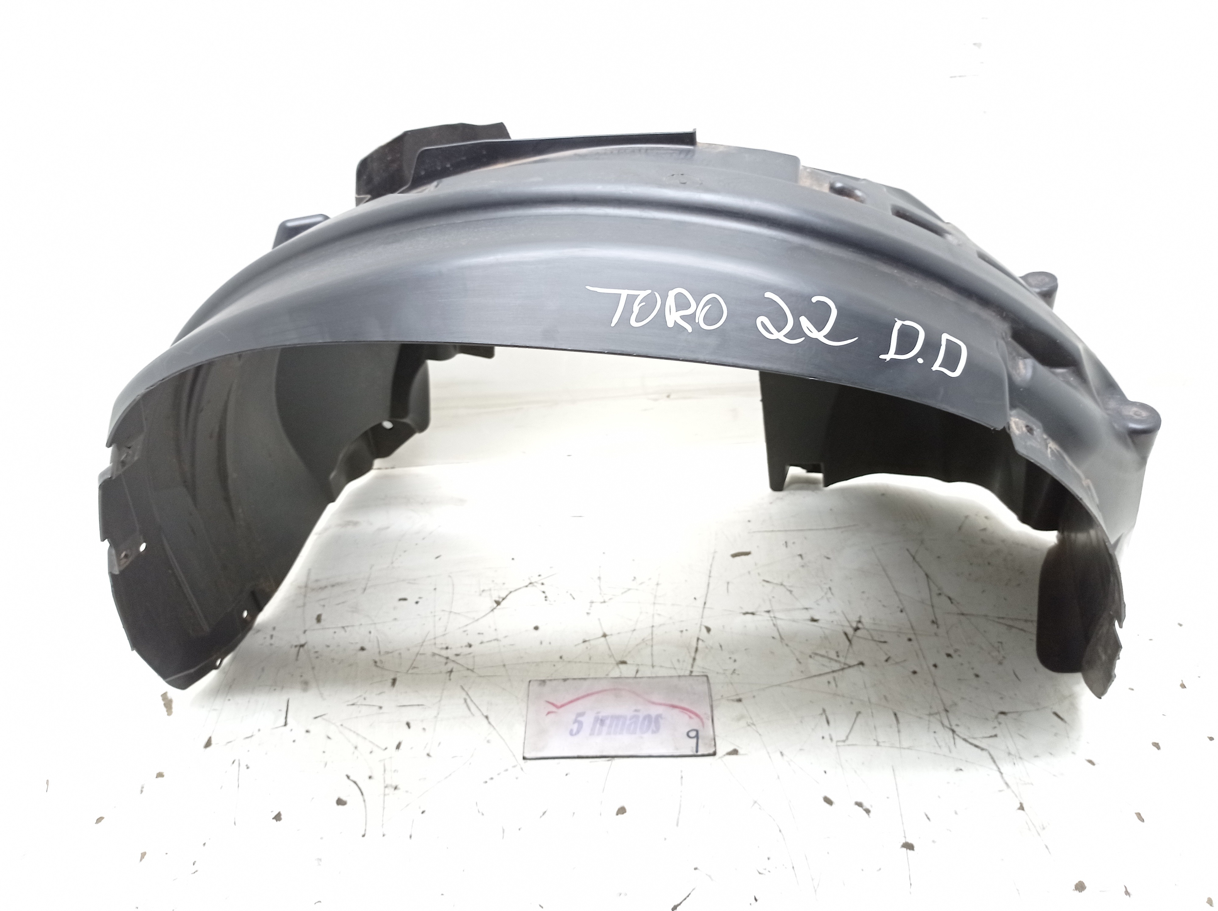 Parabarro Dianteiro Direito Fiat Toro 2020 / 2021 / 2022