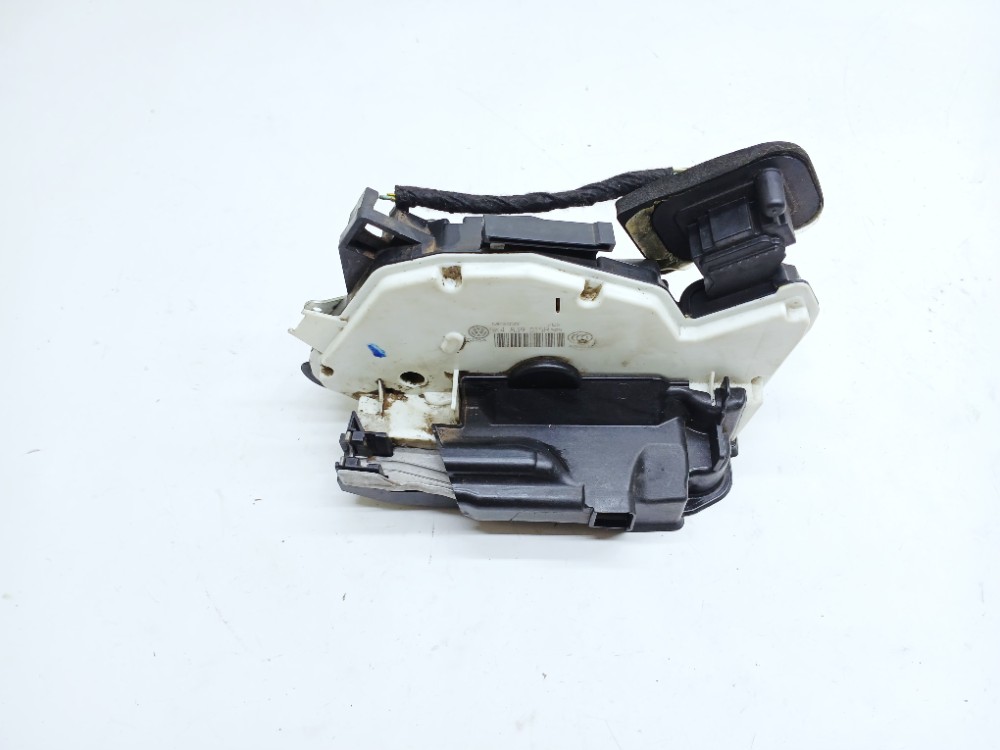 Fechadura Porta Traseira Esquerda Vw Jetta 2.0 2016