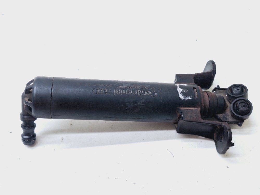 Esguicho Farol Esquerdo Audi A3 Sedan  1.8 2015 8v095510102s