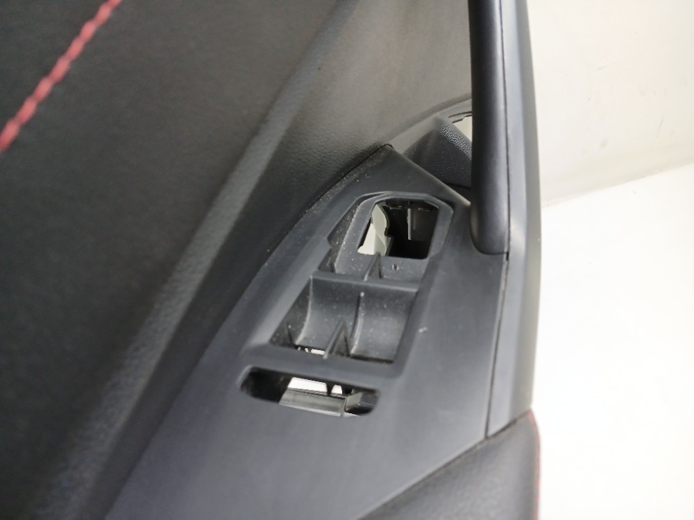 Forro Porta Dianteira Esquerda Vw Jetta Gli 2.0 2023