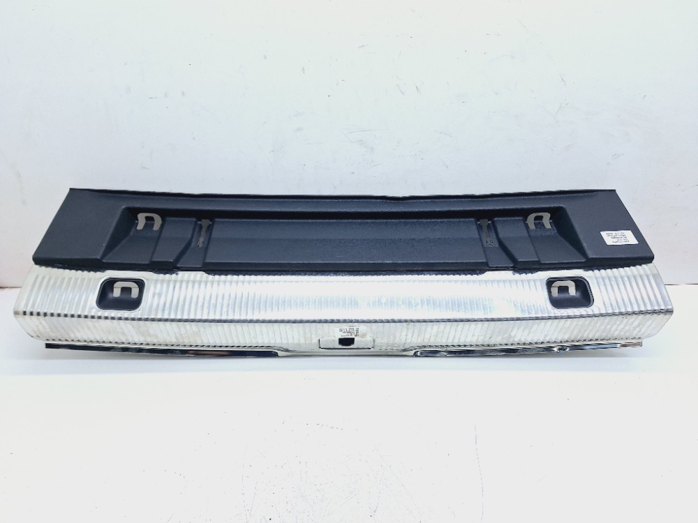 Acabamento Tampa Porta Malas Audi Q3 1.4 2019 8u0864483m Preto