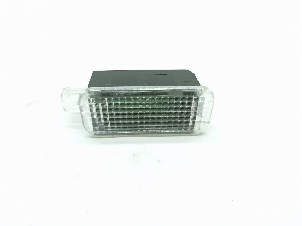 Luz Cortesia Porta Malas Audi Q3 Sportback 2.0 2024