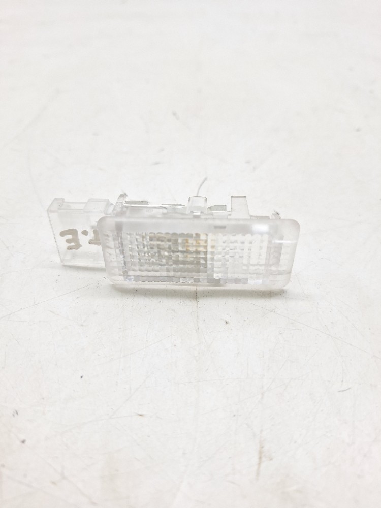 Luz Teto Cortesia Vw Tcross xtreme 1.4 2025 2026 6q0947415