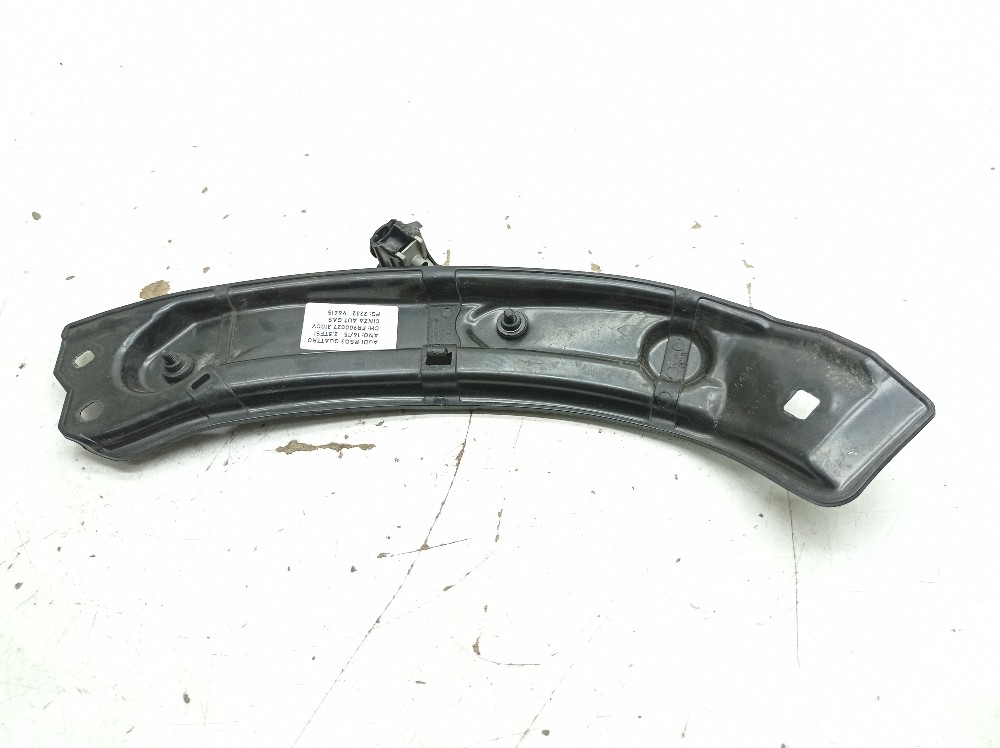 Suporte Farol Esquerdo Audi Q3 Rs 2.5 2014 2015 8u0805931
