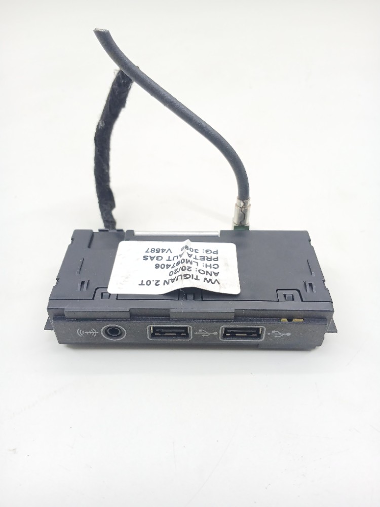 Entrada Auxiliar Usb Vw Tiguan Tsi 2.0 2020 5qf035726