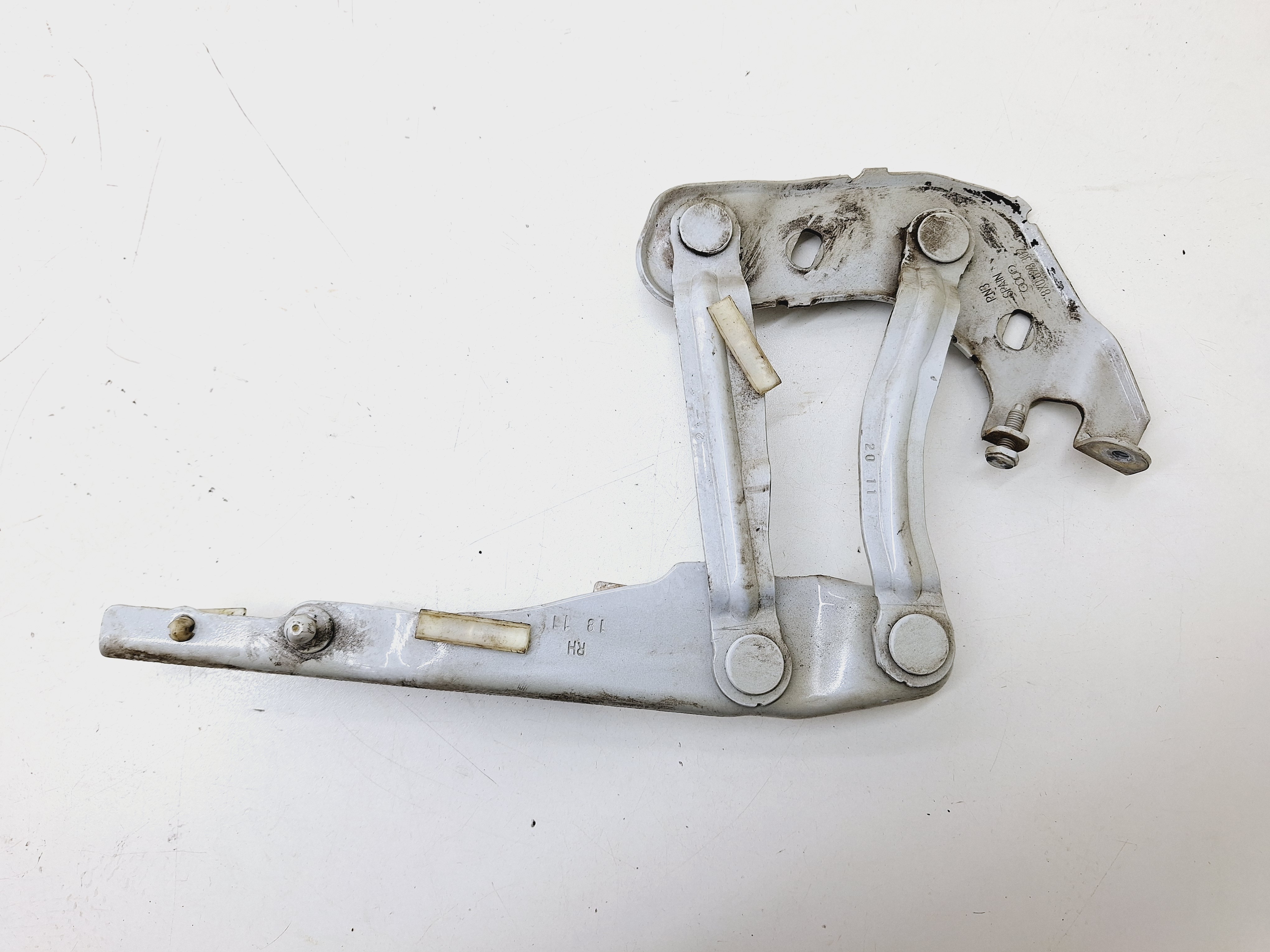 Braço Dobradiça Direita Capô Audi A1 1.4 Tfsi 2011 2012