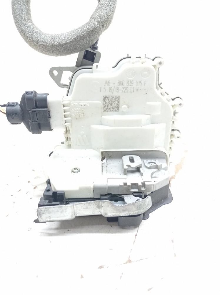 Fechadura Porta Traseira Esquerda Audi Q3 Tfsi 1.4 2018 2019