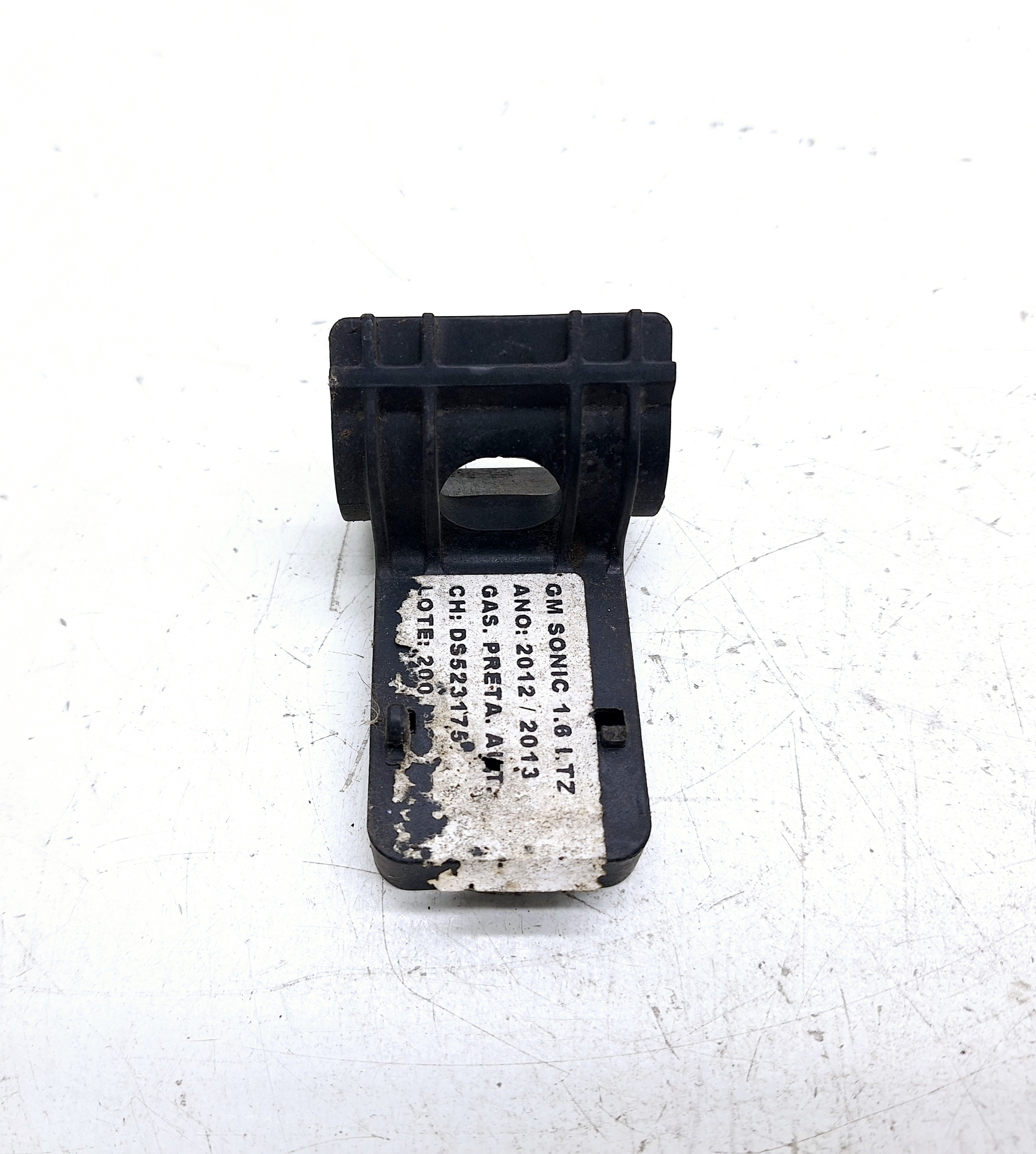 Suporte Radiador Gm Sonic 1.6 Aut 2012 2013 95016649