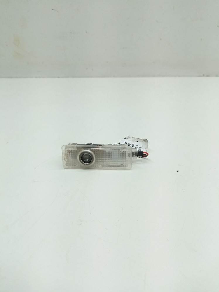 Luz Cortesia Porta Bmw 320i 2.0 2018
