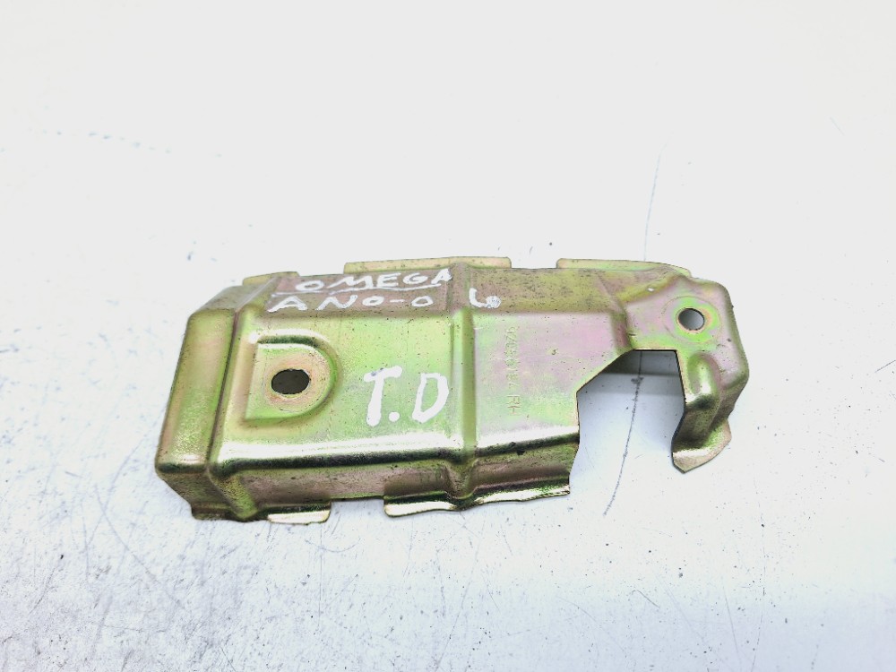 Suporte Maçaneta Traseira Direita Gm Omega 2005 2006