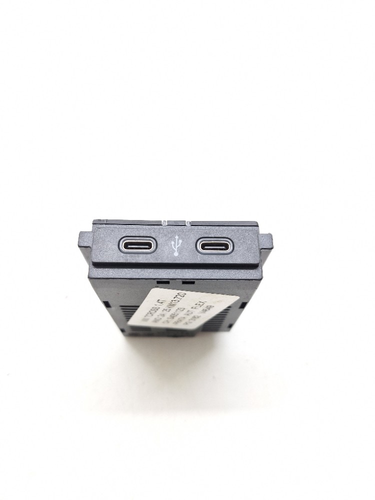 Entrada Auxiliar Usb Vw Tcross Tsi 1.4 2024 2025 2g6035736