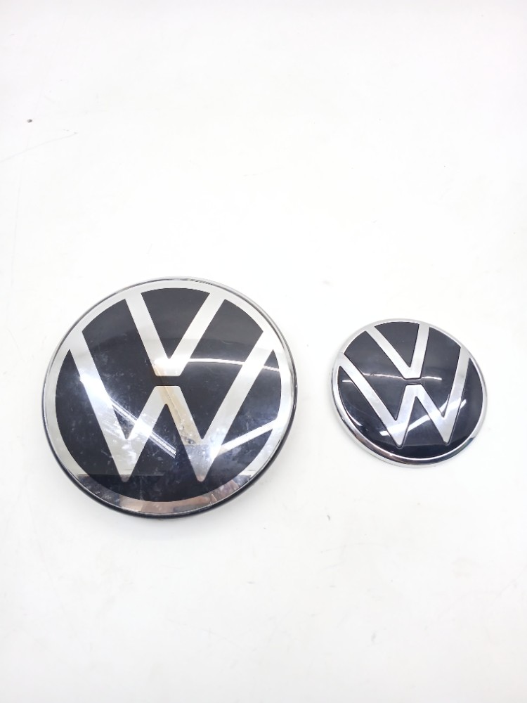 Par Emblema Vw Jetta Gli 2.0 2023 2024 5h0853601q